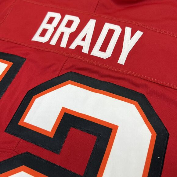 NEW XXL Tom Brady Tampa Bay Buccaneers Nike #12 Retired Player Jersey Red SEWN - Picture 14 of 16